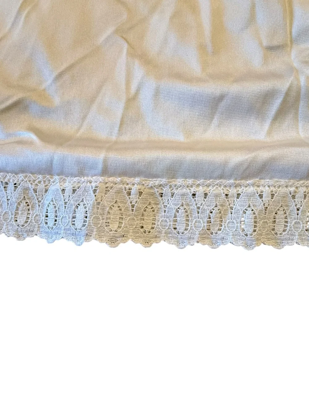 Vintage Women’s Small Ivory Slip - Picture 2 of 4